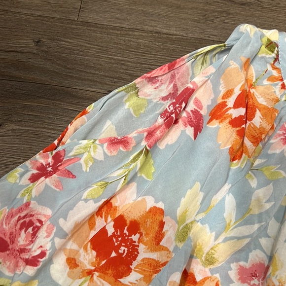 J. Jill Open Shoulder Light Blue Floral Blouse Like New - Picture 4 of 8